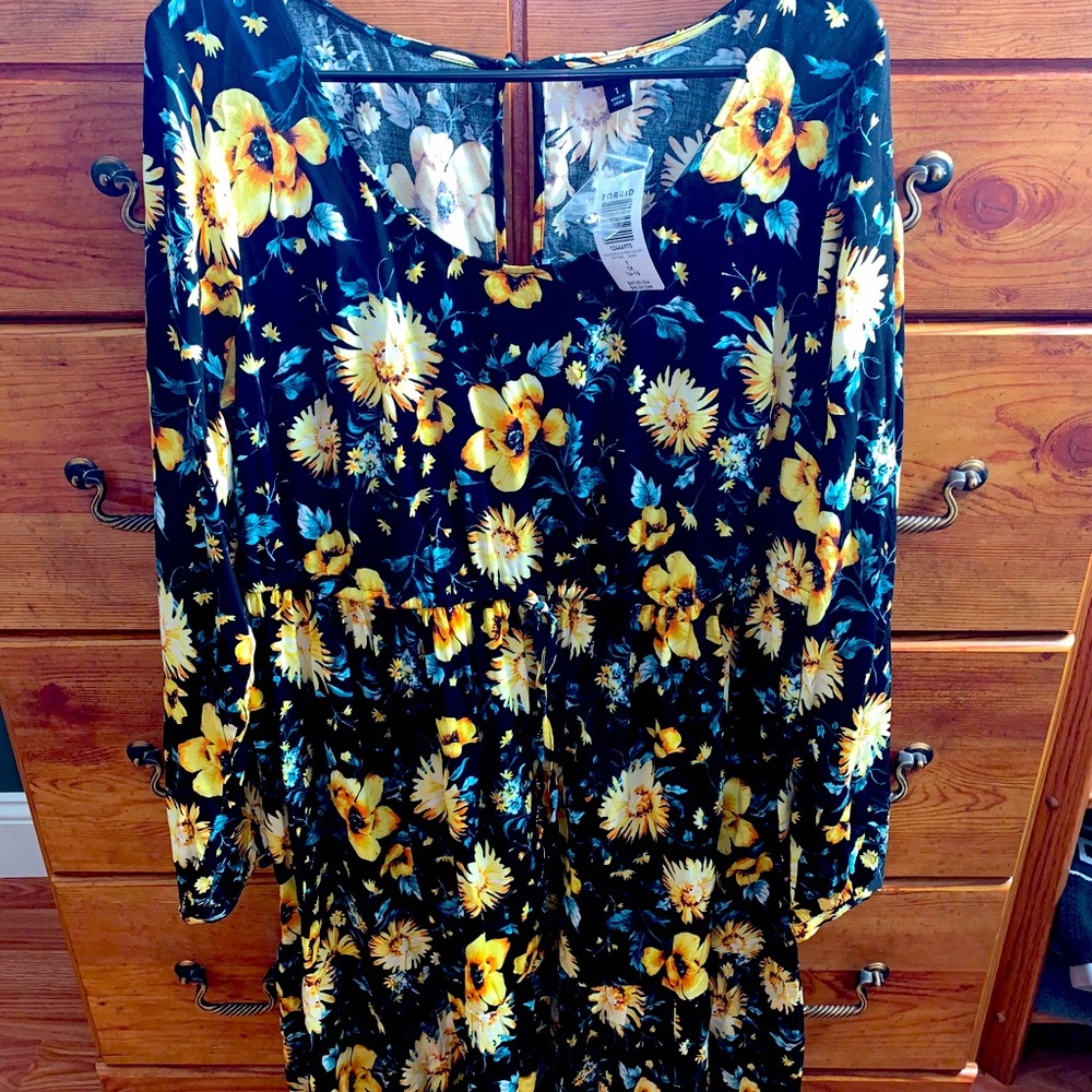 Black/Yellow Floral Dress Torrid Size 1